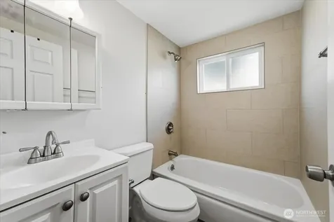 119 W Gibson Avenue Chelan WA 98816