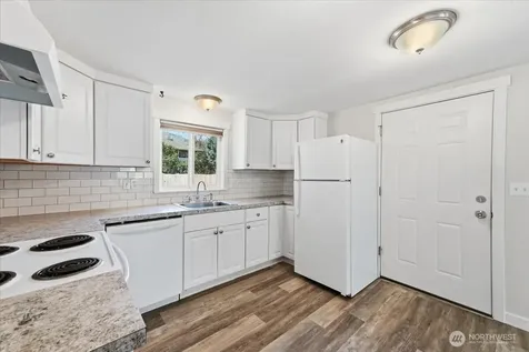 119 W Gibson Avenue Chelan WA 98816