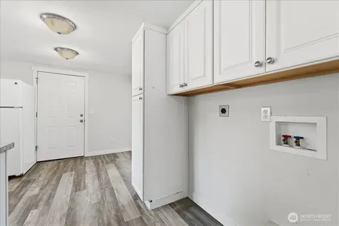 119 W Gibson Avenue Chelan WA 98816