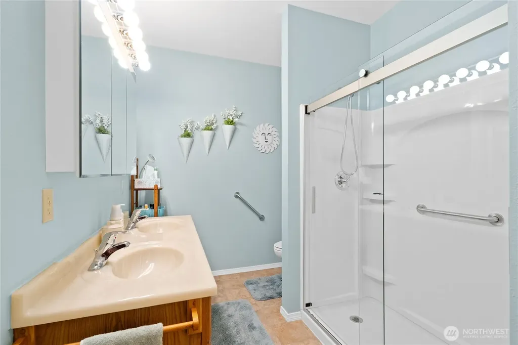 101 S 16th Street Elma WA 98541
