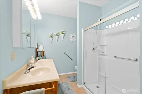 101 S 16th Street Elma WA 98541