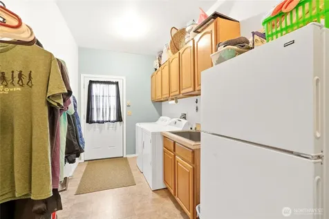 101 S 16th Street Elma WA 98541