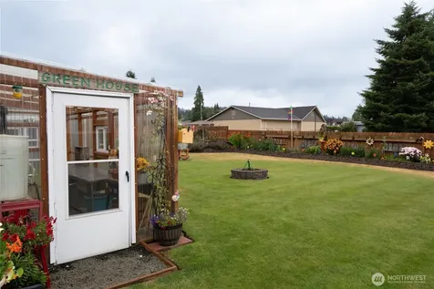 101 S 16th Street Elma WA 98541