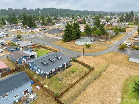 101 S 16th Street Elma WA 98541