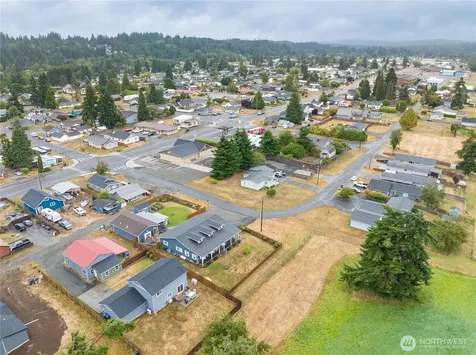 101 S 16th Street Elma WA 98541