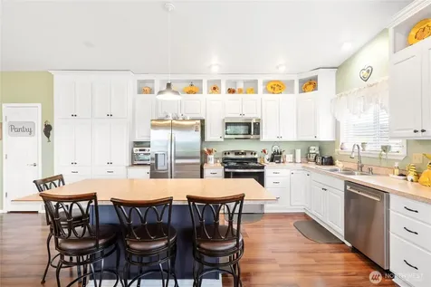 101 S 16th Street Elma WA 98541