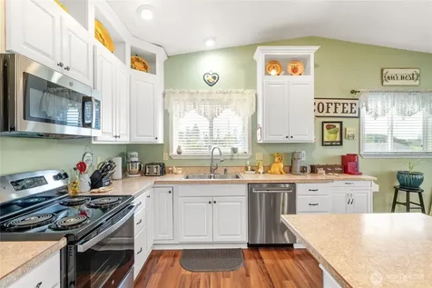 101 S 16th Street Elma WA 98541