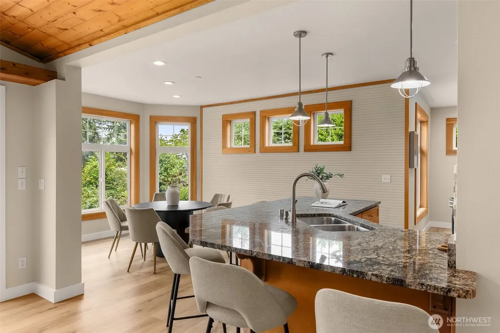 15110 SE 53rd Place Bellevue WA 98006