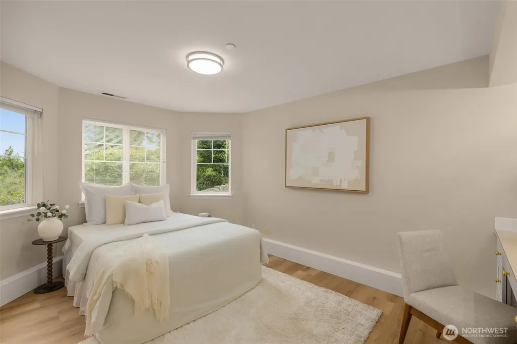 15110 SE 53rd Place Bellevue WA 98006