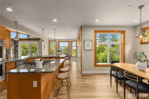 15110 SE 53rd Place Bellevue WA 98006