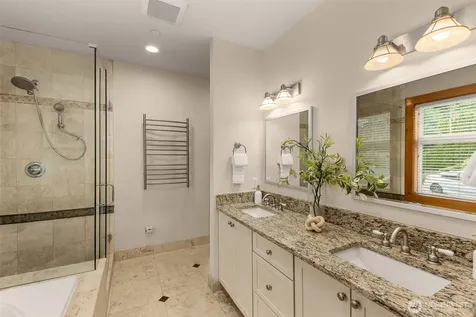 15110 SE 53rd Place Bellevue WA 98006