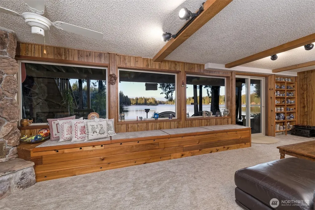 910 E St Andrews Drive Shelton WA 98584