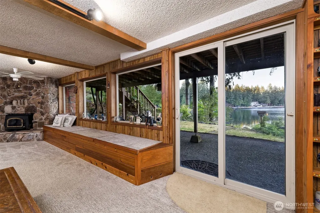910 E St Andrews Drive Shelton WA 98584