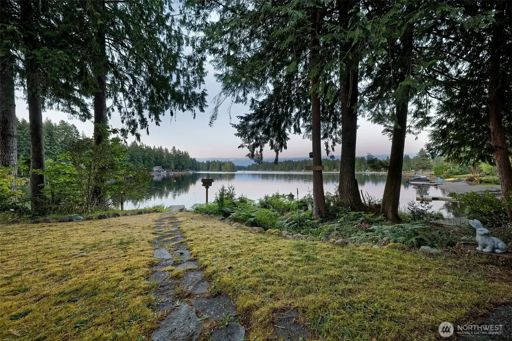 910 E St Andrews Drive Shelton WA 98584