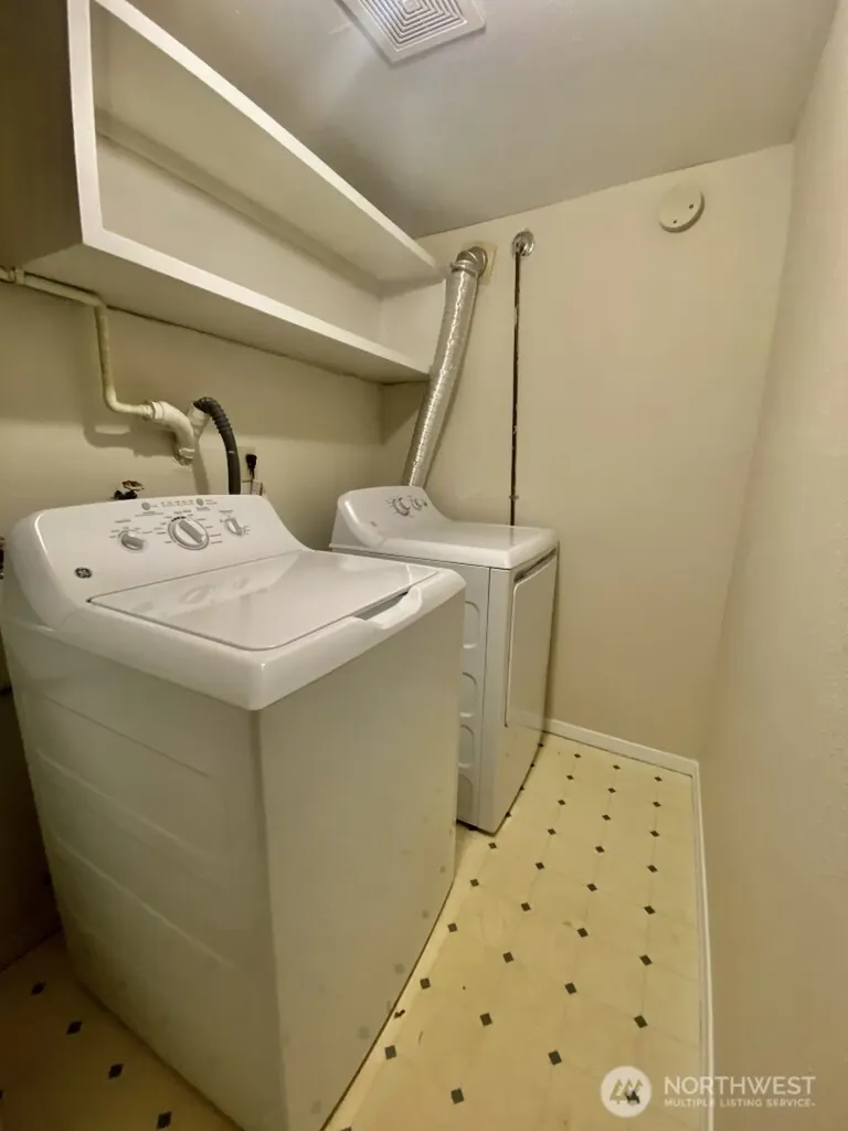 4209 37th Avenue S Seattle WA 98118