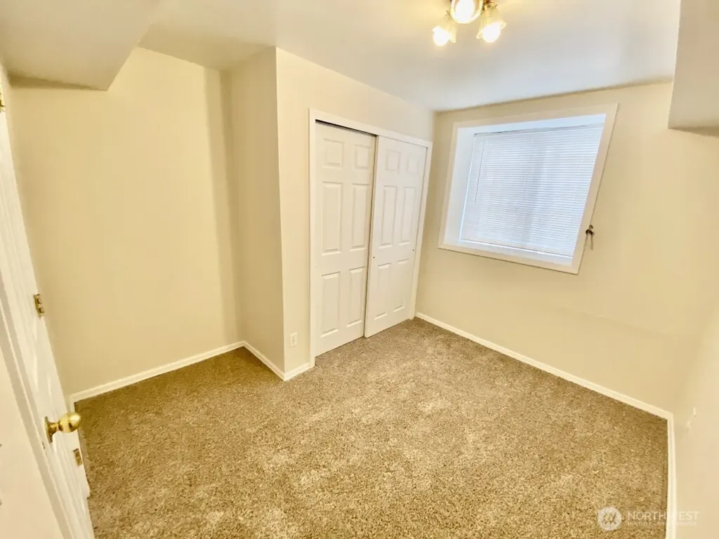 4209 37th Avenue S Seattle WA 98118