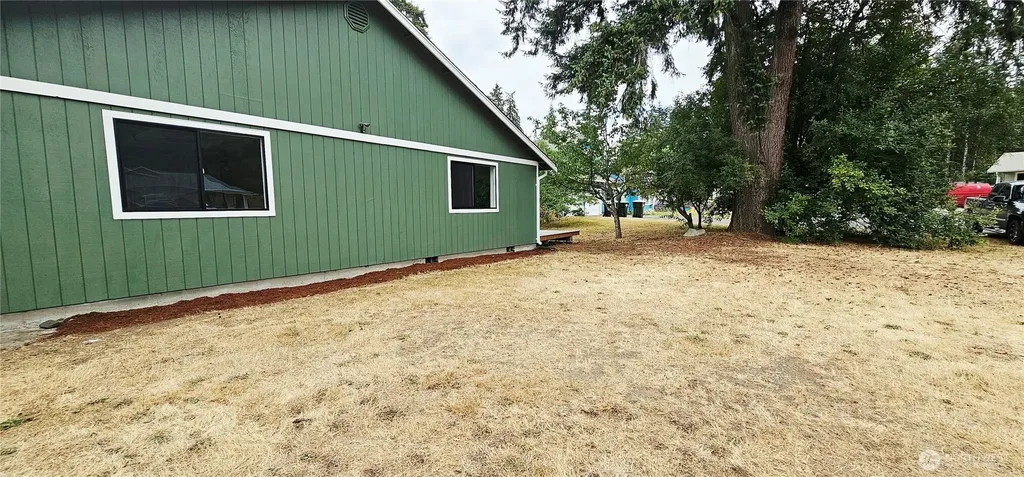 9050 Quinault Drive NE Olympia WA 98516