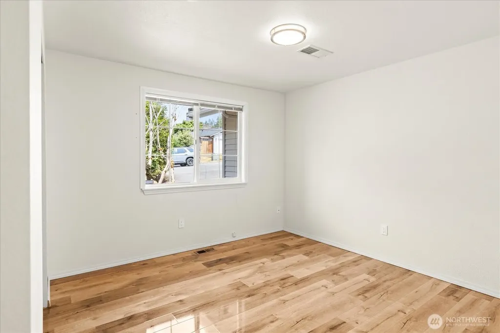 8120 4th Street SE Lake Stevens WA 98258