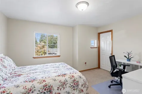 3904 172nd Street SW Lynnwood WA 98037