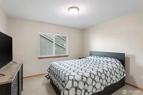 3904 172nd Street SW Lynnwood WA 98037