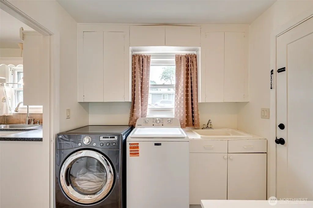 813 N 16th Avenue Kelso WA 98626