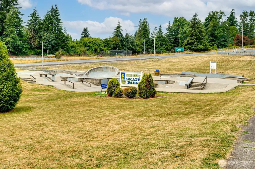 813 N 16th Avenue Kelso WA 98626