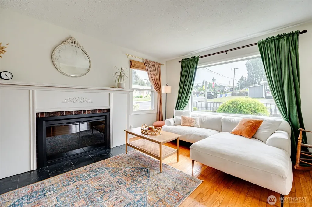 813 N 16th Avenue Kelso WA 98626