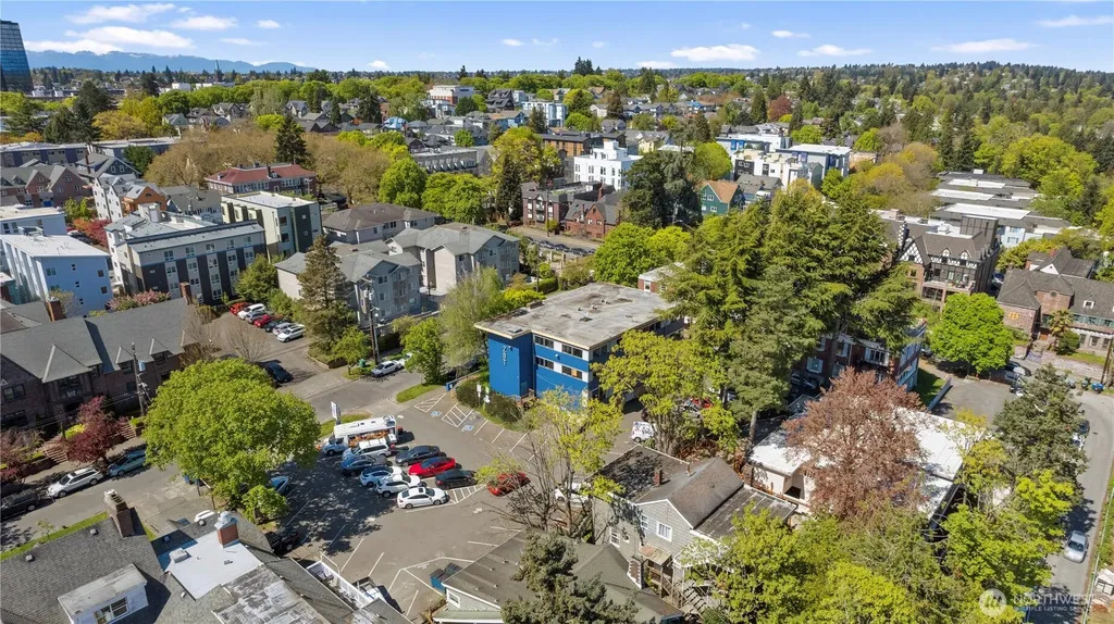4626 21st Avenue NE Seattle WA 98105
