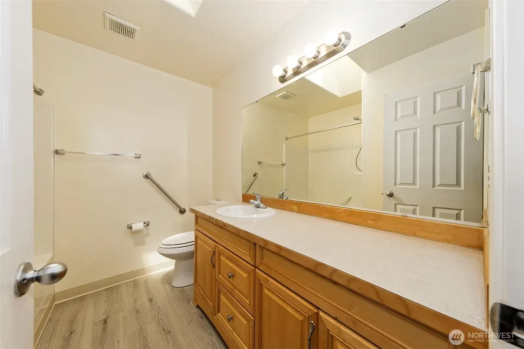 30 E Larch Place Shelton WA 98584