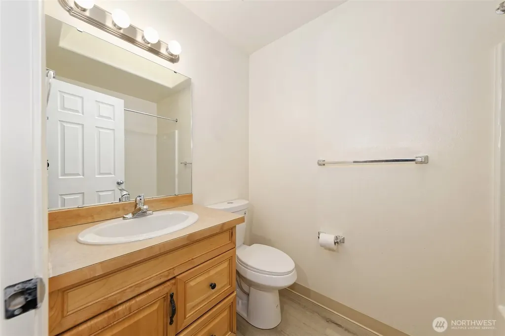 30 E Larch Place Shelton WA 98584