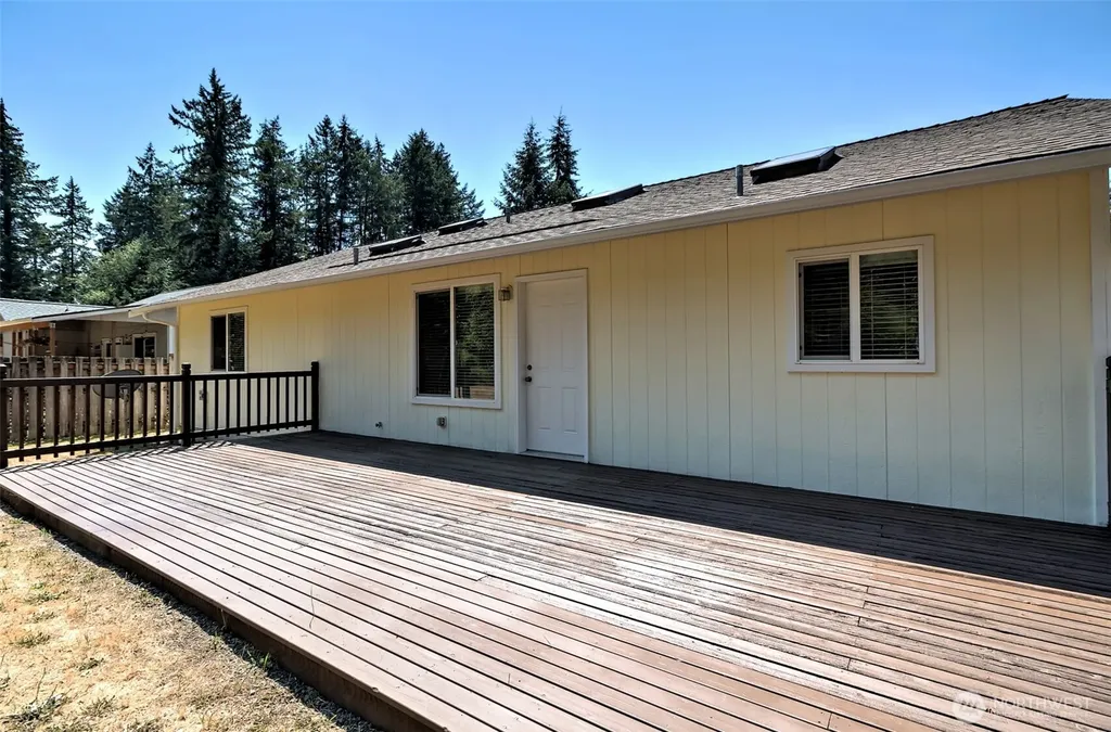 30 E Larch Place Shelton WA 98584