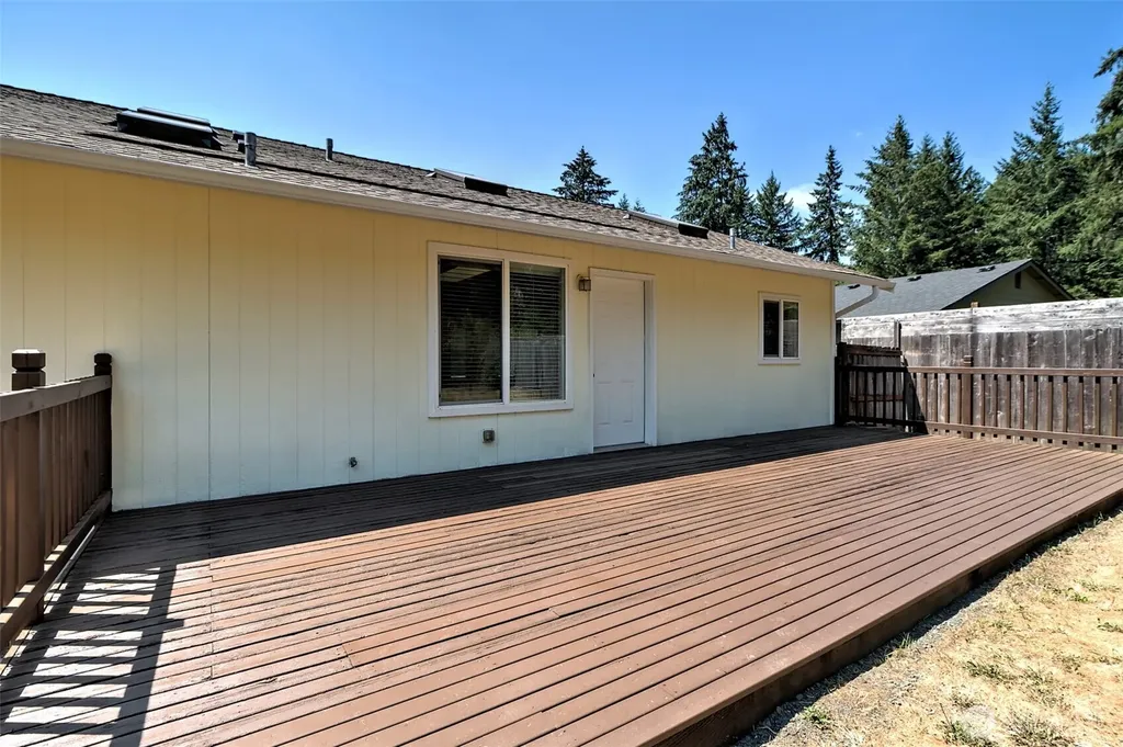 30 E Larch Place Shelton WA 98584