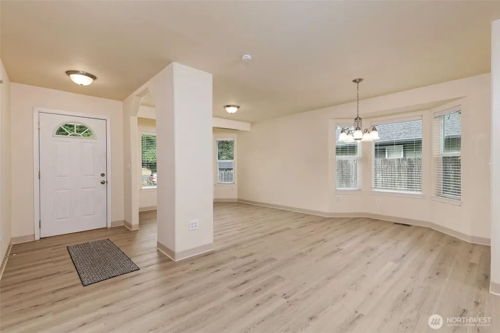 30 E Larch Place Shelton WA 98584