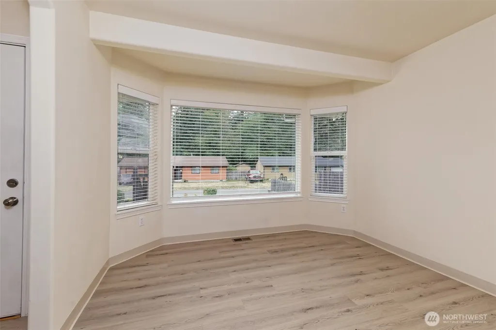 30 E Larch Place Shelton WA 98584