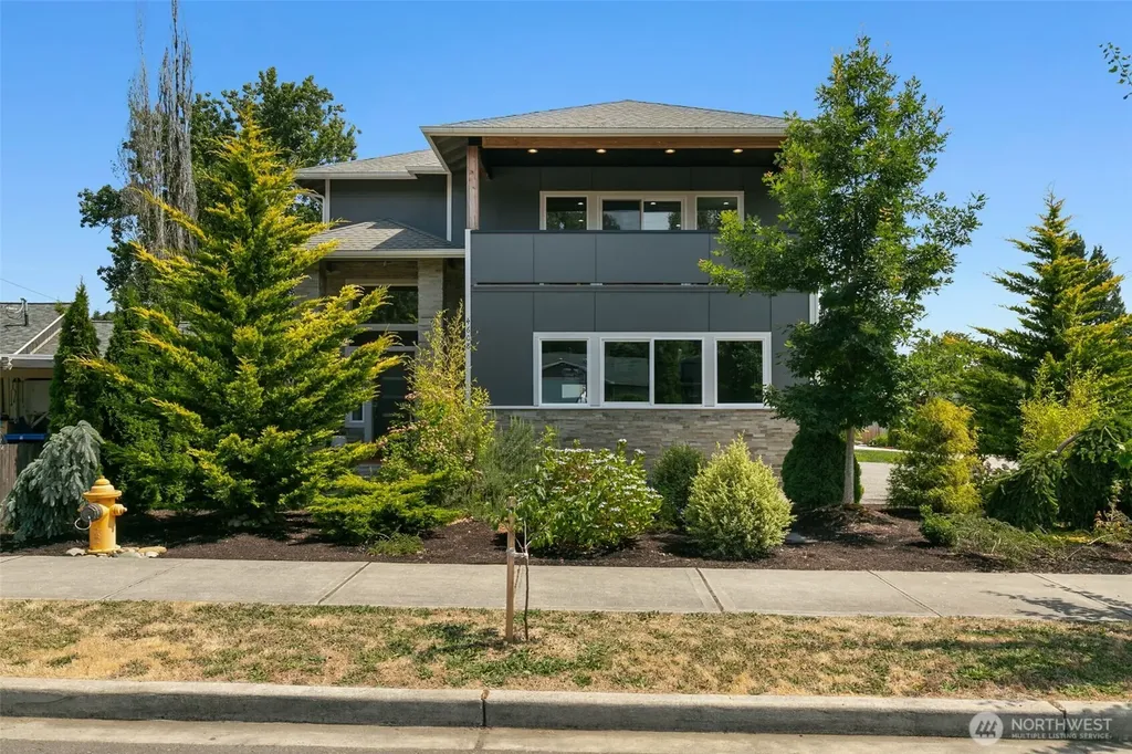 4608 223 Street SW Mountlake Terrace WA 98043