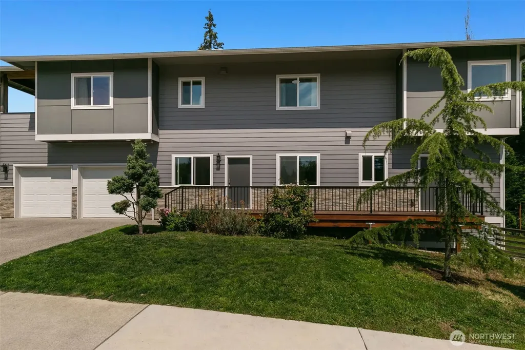 4608 223 Street SW Mountlake Terrace WA 98043