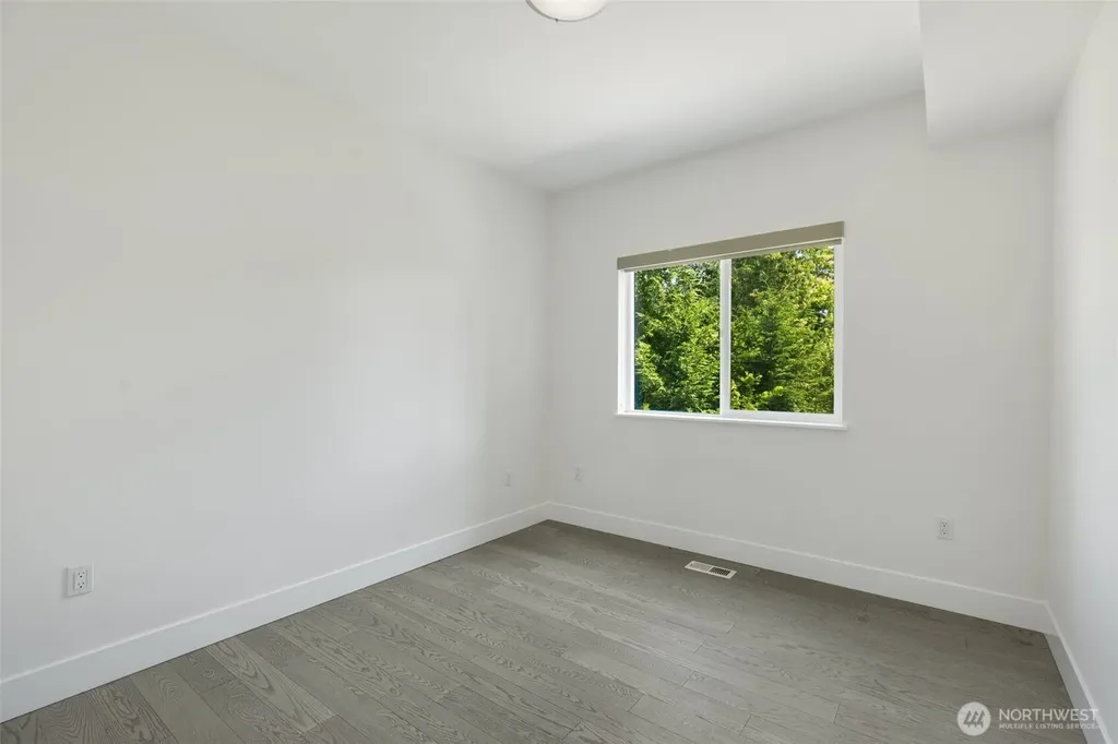 4608 223 Street SW Mountlake Terrace WA 98043