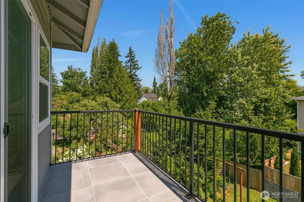 4608 223 Street SW Mountlake Terrace WA 98043