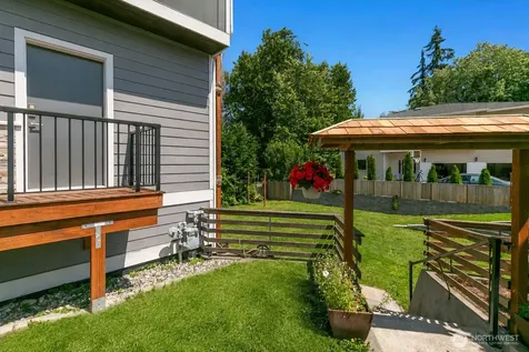 4608 223 Street SW Mountlake Terrace WA 98043