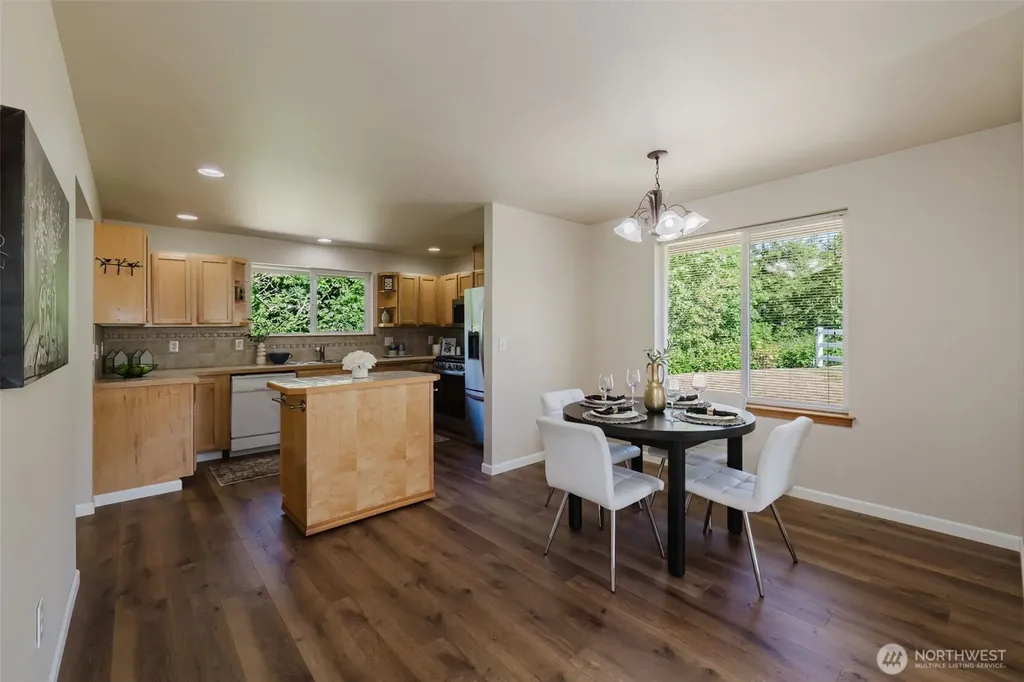 19741 12th Avenue NE Poulsbo WA 98370