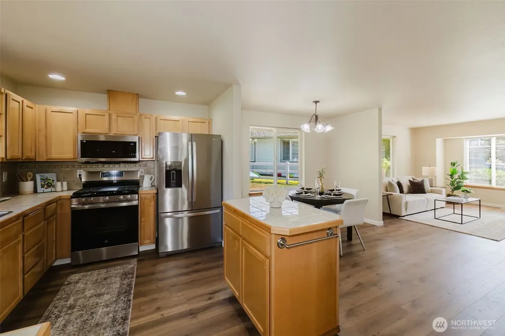 19741 12th Avenue NE Poulsbo WA 98370