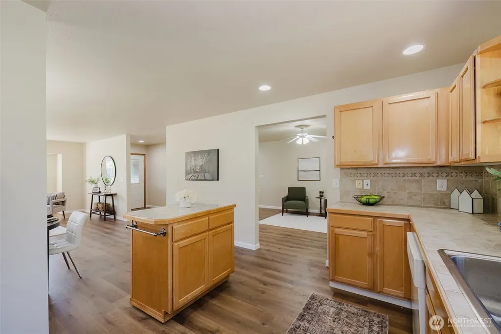 19741 12th Avenue NE Poulsbo WA 98370