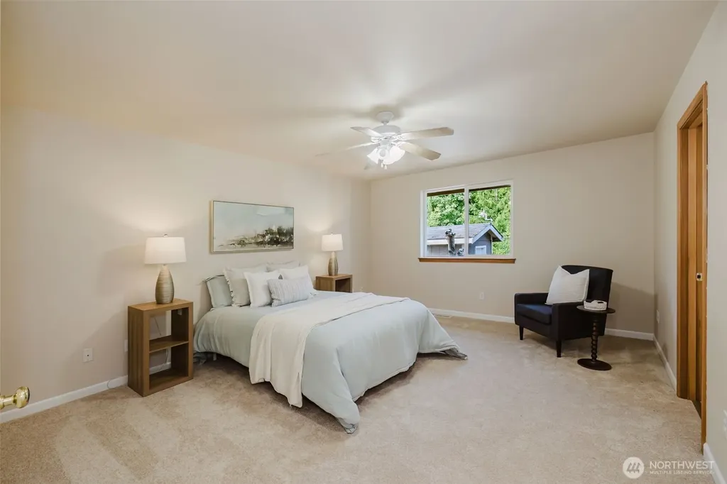 19741 12th Avenue NE Poulsbo WA 98370