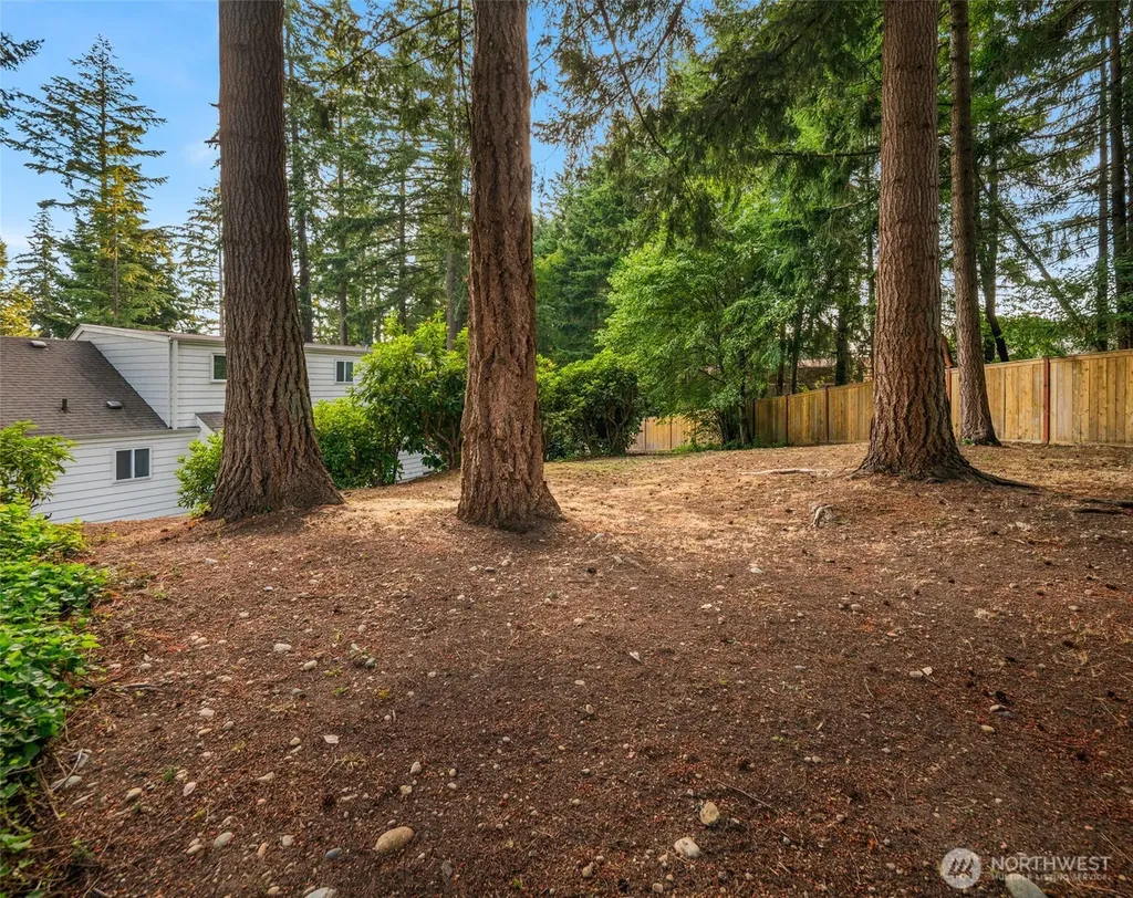 4301 72nd Avenue W University Place WA 98466