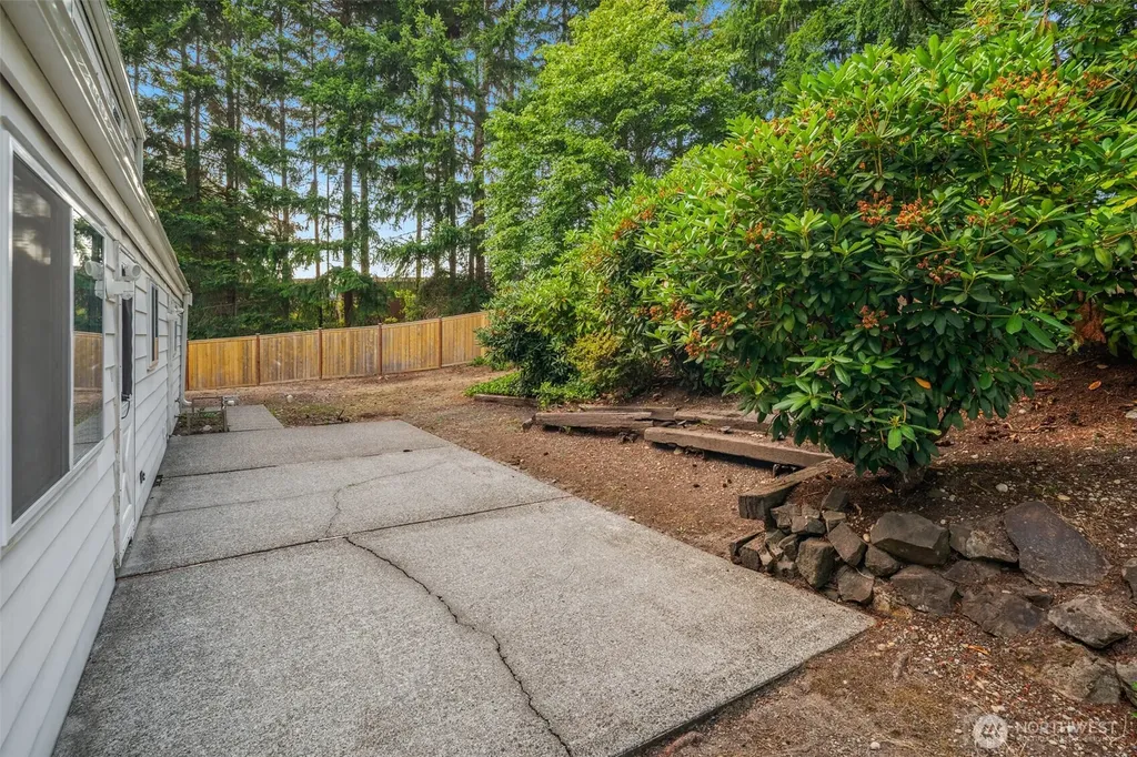 4301 72nd Avenue W University Place WA 98466