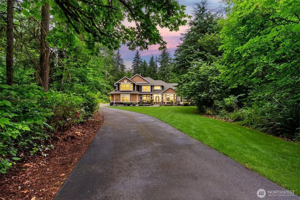 24984 SE 367th Way Enumclaw WA 98022