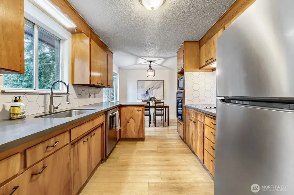 11502 93rd Avenue SW Lakewood WA 98498