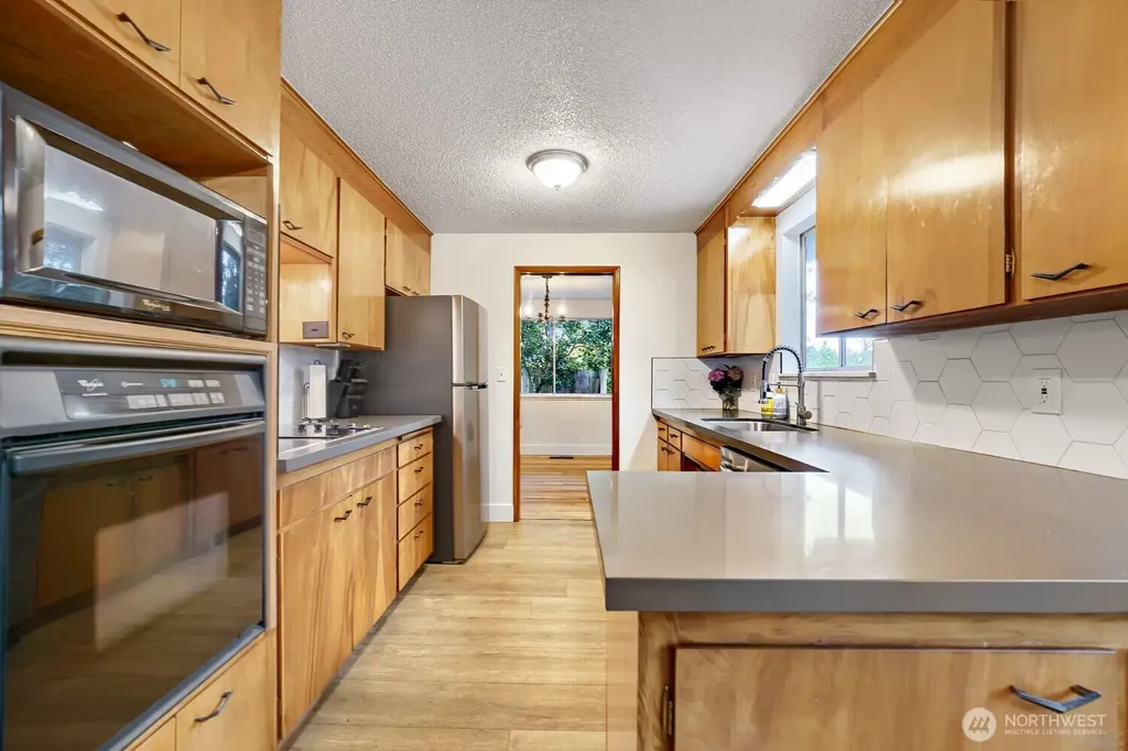 11502 93rd Avenue SW Lakewood WA 98498