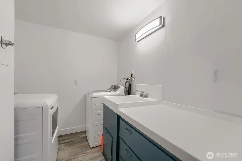 11502 93rd Avenue SW Lakewood WA 98498