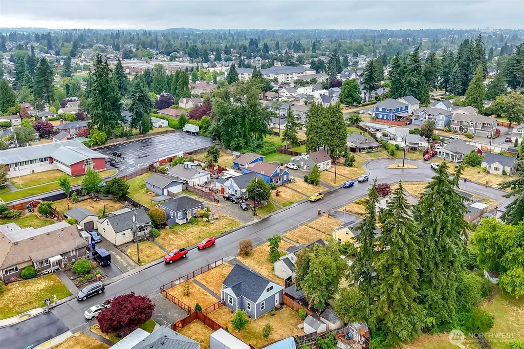 5225 Mcdacer Avenue Tacoma WA 98404